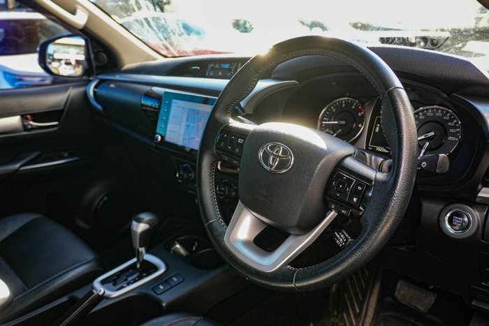 2022 Toyota Hilux SR5