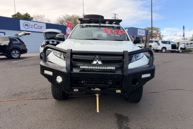 2023 MITSUBISHI TRITON