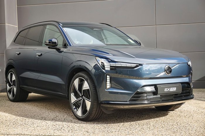2026 Volvo EX90 Ultra Twin Motor Performance