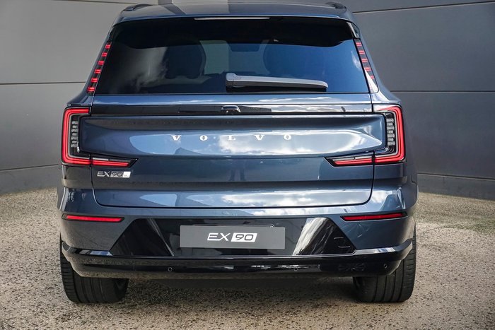 2026 Volvo EX90 Ultra Twin Motor Performance