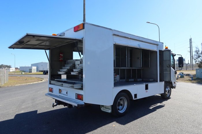 2013 Isuzu N Series NPR 250/300 Premium