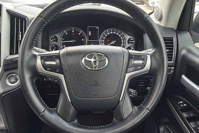 2017 Toyota Landcruiser VX