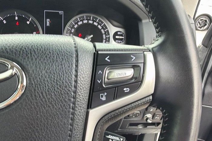 2017 Toyota Landcruiser VX