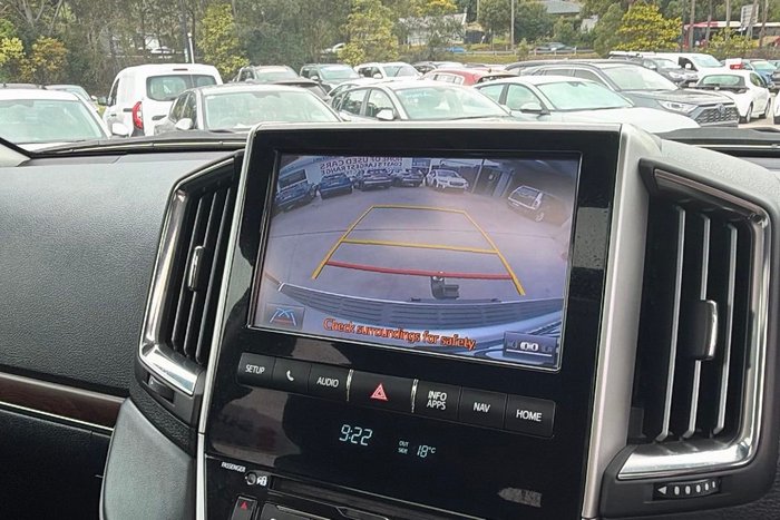 2017 Toyota Landcruiser VX