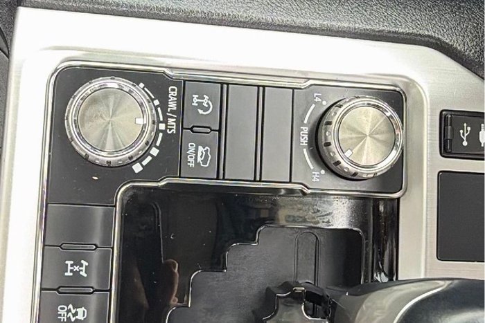 2017 Toyota Landcruiser VX