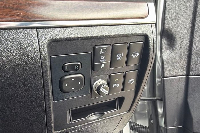 2017 Toyota Landcruiser VX