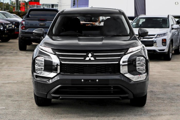 2026 Mitsubishi Outlander ES