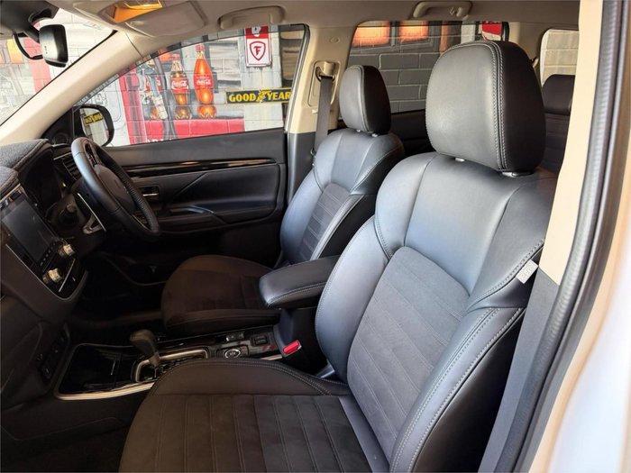 2020 Mitsubishi Outlander LS