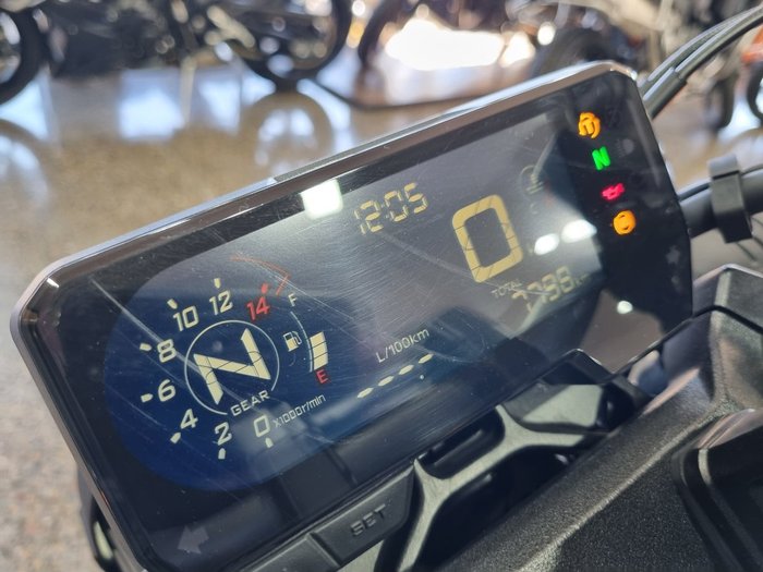 2023 Honda CB650R Red