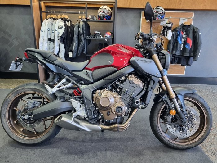 2023 Honda CB650R Red