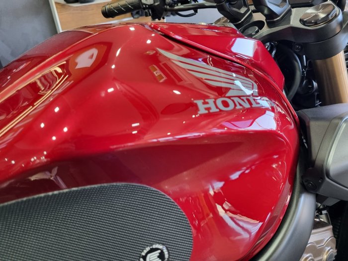 2023 Honda CB650R Red