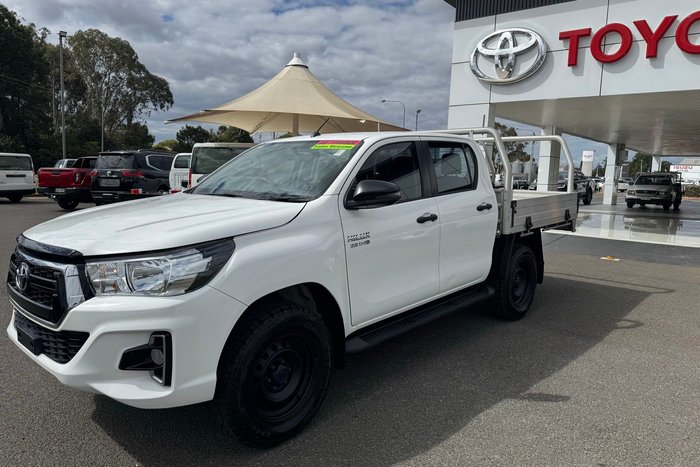 2019 Toyota Hilux SR