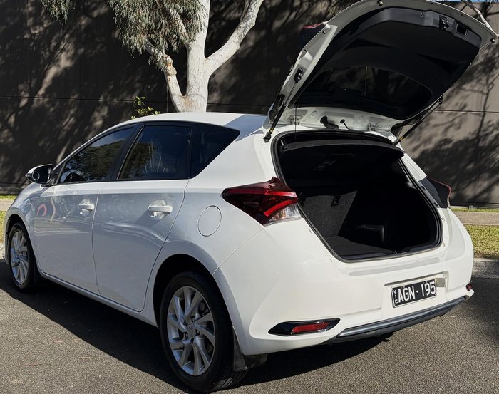 2016 Toyota Corolla Ascent Sport