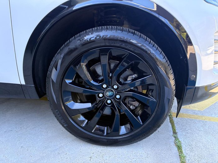 2024 Land Rover Discovery Sport P300e Dynamic SE
