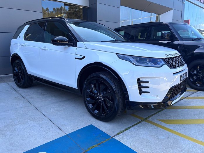 2024 Land Rover Discovery Sport P300e Dynamic SE