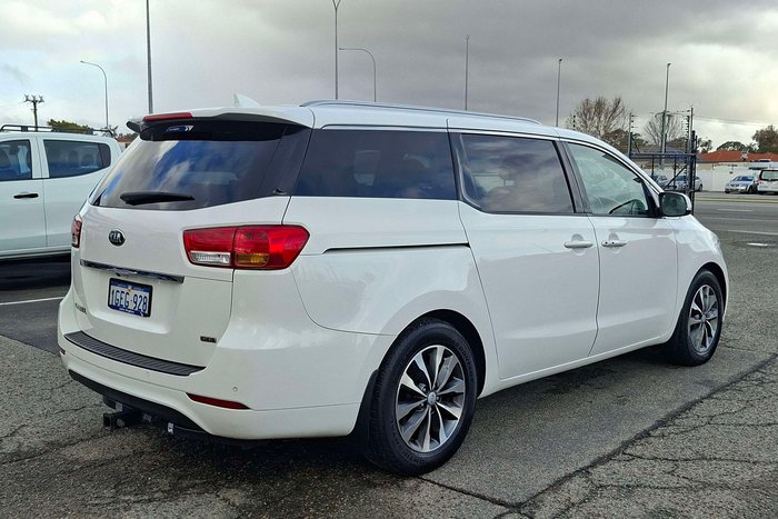 2015 Kia Carnival