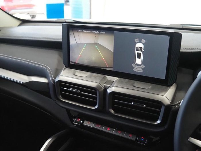 2025 LDV D90 Executive