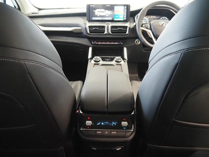 2025 LDV D90 Executive
