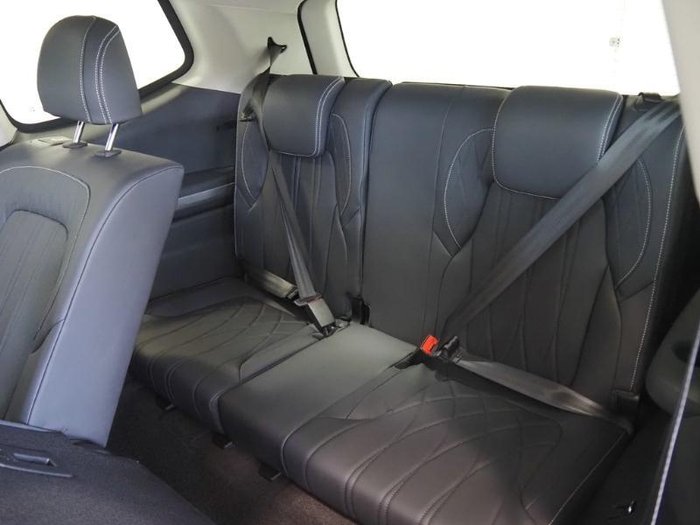 2025 LDV D90 Executive