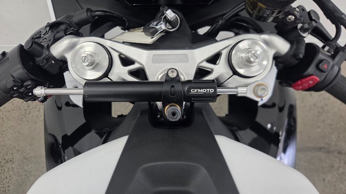 2025 CFMOTO 2025 CF Moto 650CC 675SR-R ABS White/Blue