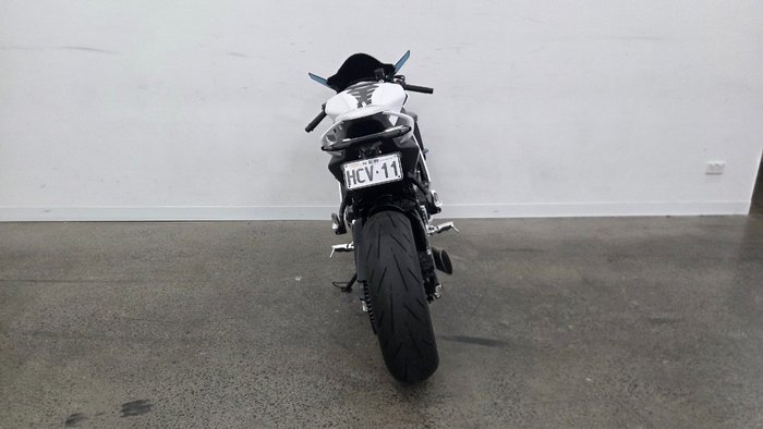2025 CFMOTO 2025 CF Moto 650CC 675SR-R ABS White/Blue