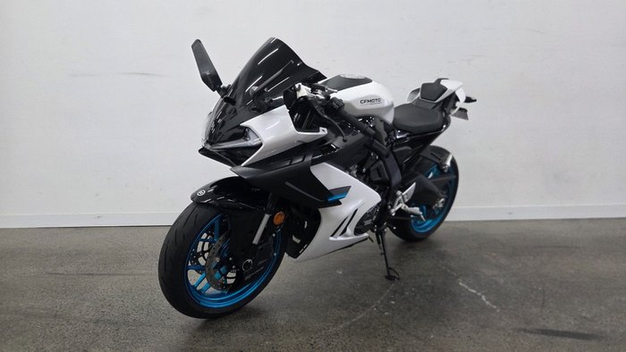 2025 CFMOTO 2025 CF Moto 650CC 675SR-R ABS