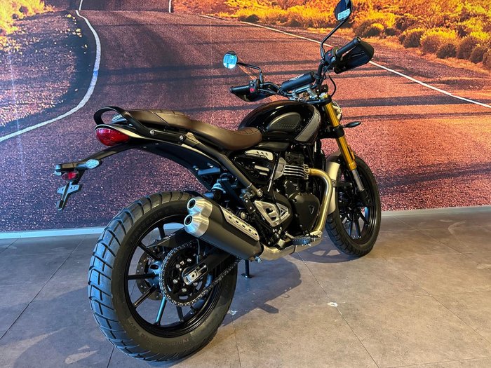2025 Triumph Scrambler 400 X Scrambler Silver