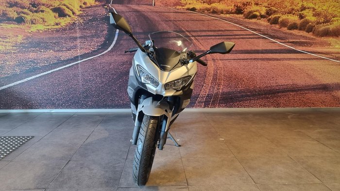 2025 Kawasaki Ninja e-1 e-1 Silver