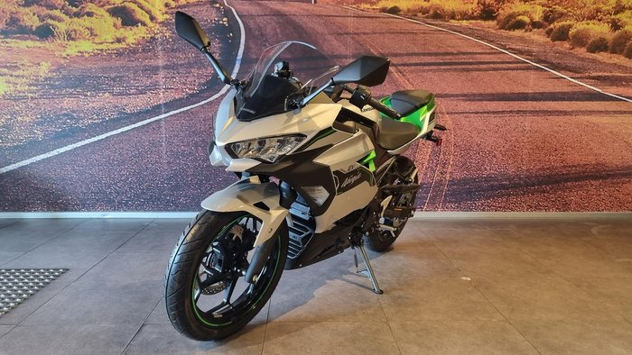 2025 Kawasaki Ninja e-1 e-1 Silver