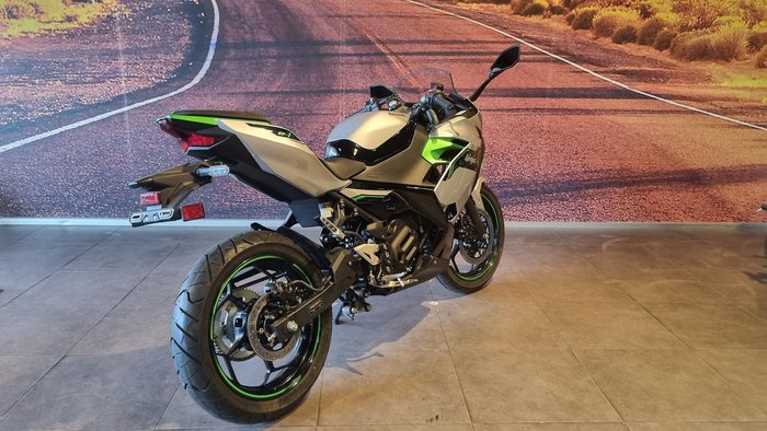 2025 Kawasaki Ninja e-1 e-1 Silver