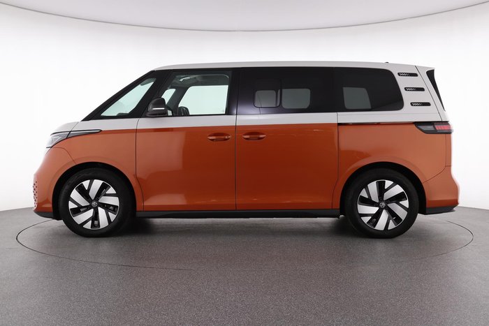 2025 Volkswagen ID. Buzz Pro BEV560