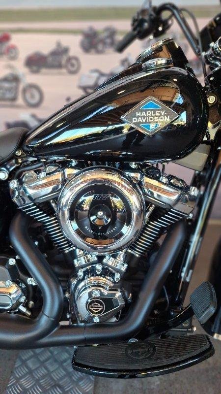 2026 Harley-Davidson Heritage Classic 117 (FLHC)
