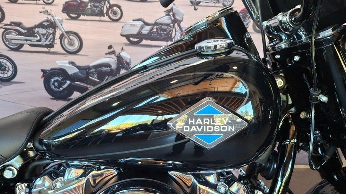 2026 Harley-Davidson Heritage Classic 117 (FLHC)