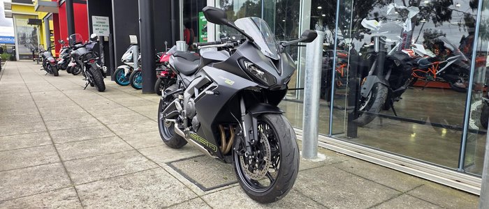 2024 Triumph Daytona 660 LAMS Daytona Grey