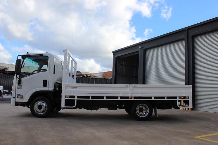 2022 Isuzu N Series