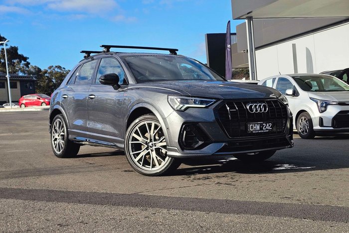 2022 Audi Q3 40 TFSI S line
