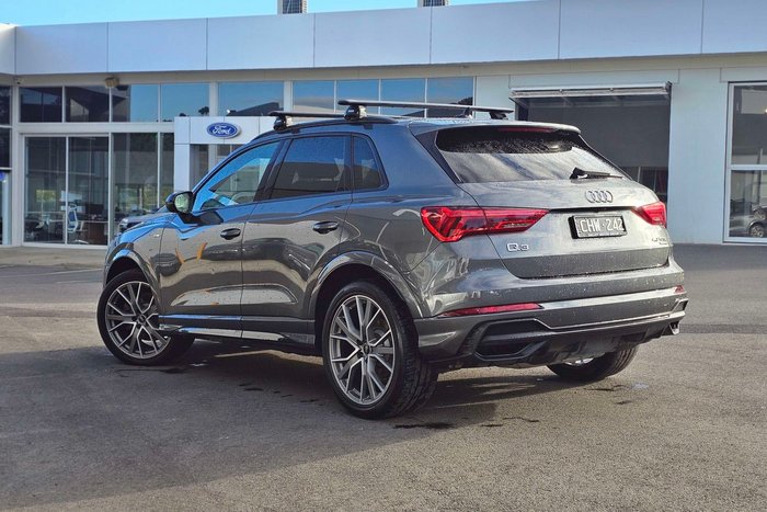 2022 Audi Q3 40 TFSI S line