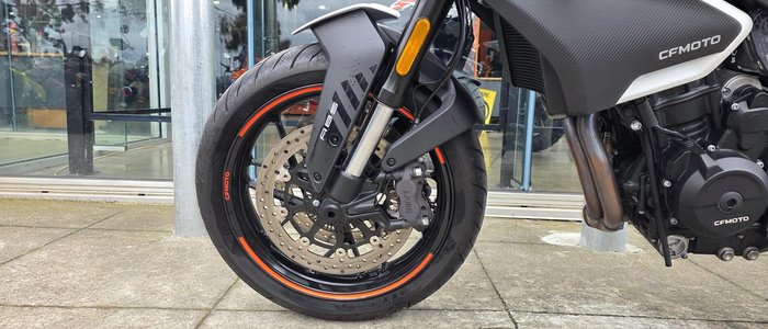 2023 CFMOTO 800NK Advance NK White