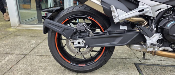 2023 CFMOTO 800NK Advance NK White