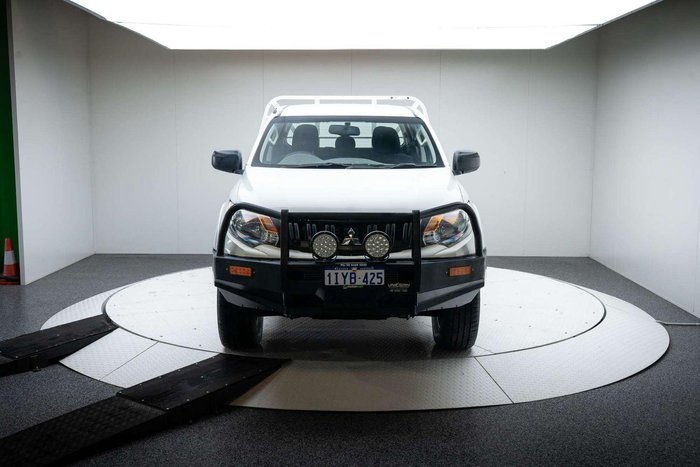 2017 Mitsubishi Triton GLX