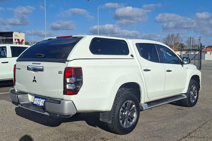 2020 Mitsubishi Triton