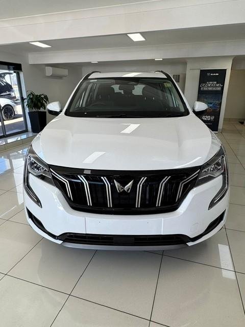 2025 Mahindra XUV700
