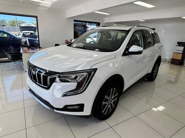 2025 Mahindra XUV700 AX7