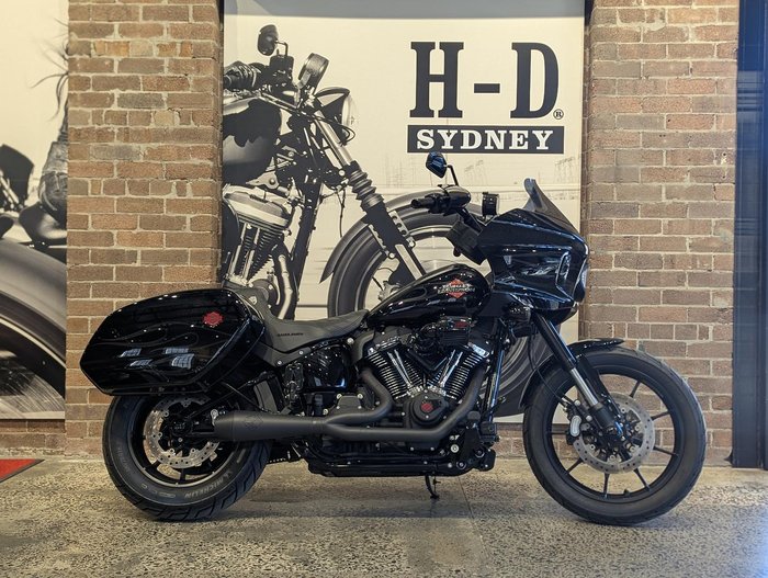 Harley-Davidson Low Rider ST 117 (FXLRST) Softail