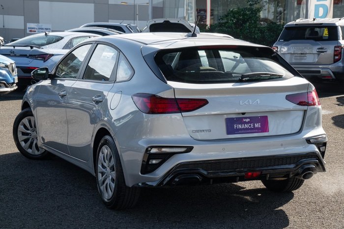 2024 Kia Cerato S