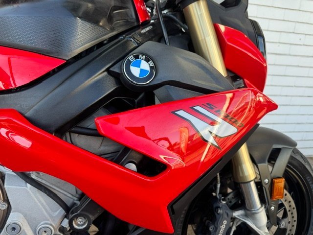 2021 BMW Motorrad S 1000 R RED