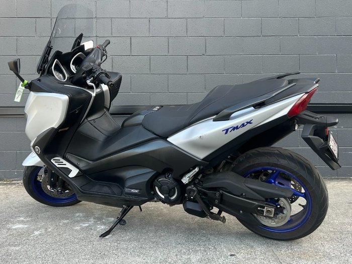 2018 Yamaha TMAX 530 SX WITH ABS (XP530A) SILVER