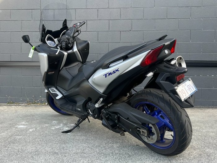 2018 Yamaha TMAX 530 SX WITH ABS (XP530A) SILVER