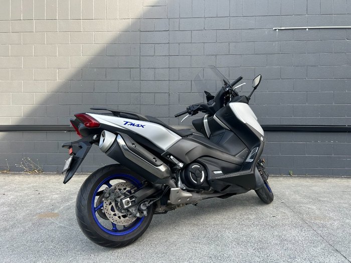 2018 Yamaha TMAX 530 SX WITH ABS (XP530A) SILVER