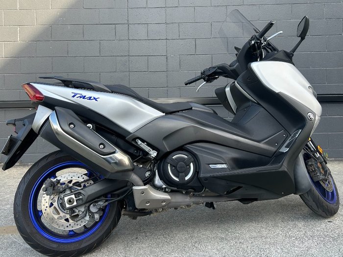 2018 Yamaha TMAX 530 SX WITH ABS (XP530A) SILVER